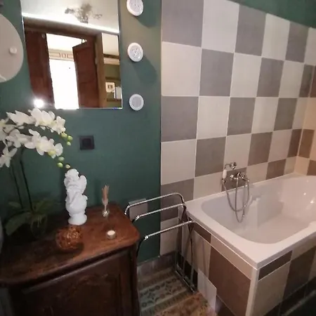 Bed & Breakfast Maison D'hote Les Notes Endormie Secrete