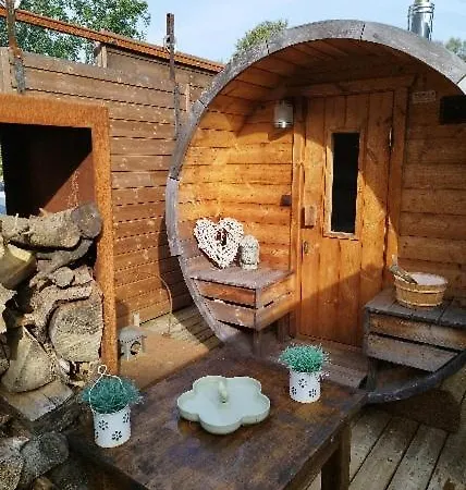 Maison D'hote Les Notes Endormie Secrete Berzee